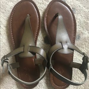 Universal Thread T-strap Sandals